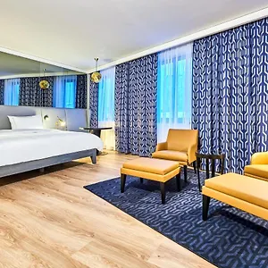 Отель Radisson Blu