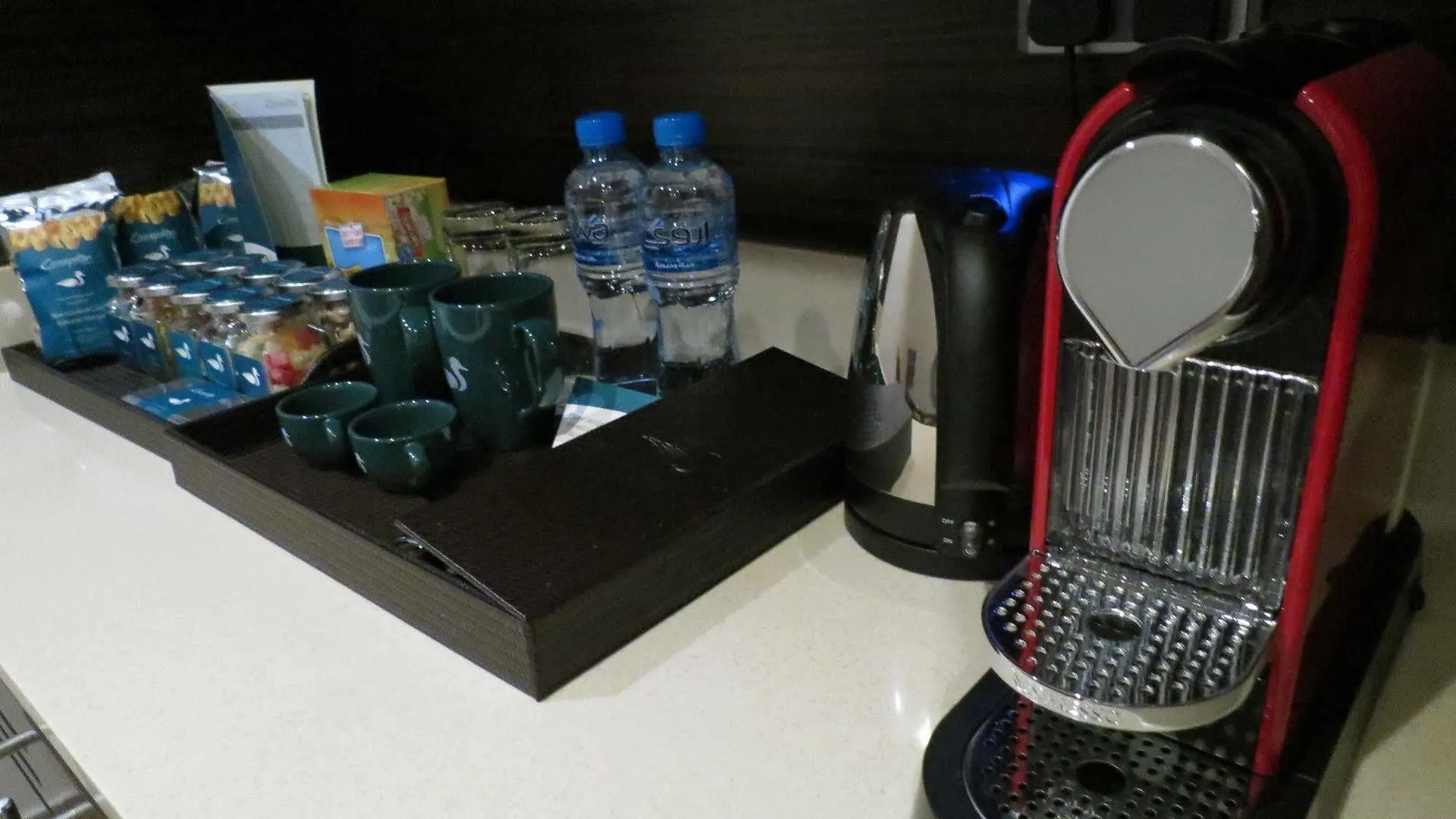 Cosmopolitan Hotel Dubai - Al Barsha 4*,